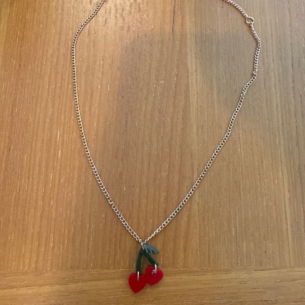🍒Super cute girls cherry necklace 🍒